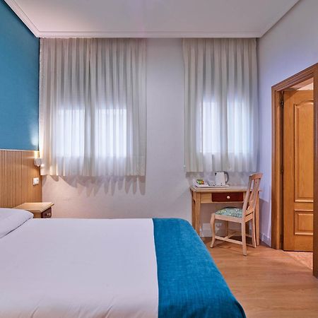 Hostal Bianco Madrid Dış mekan fotoğraf