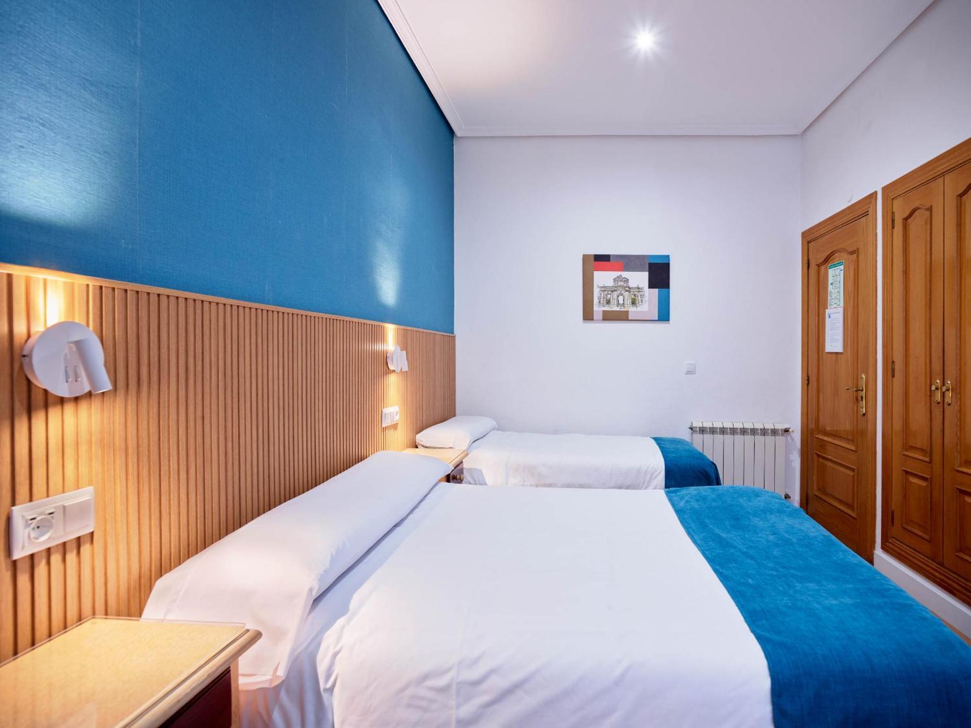 Hostal Bianco Madrid Dış mekan fotoğraf