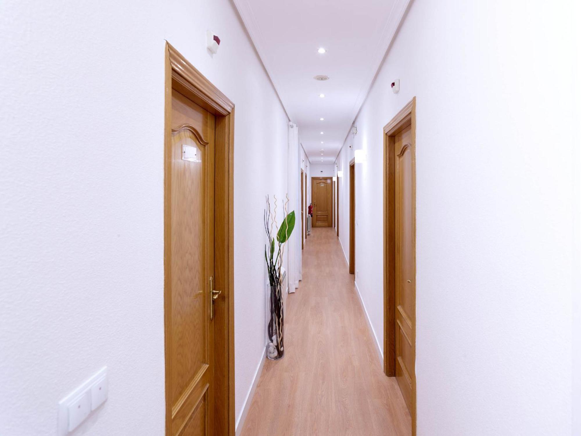 Hostal Bianco Madrid Dış mekan fotoğraf